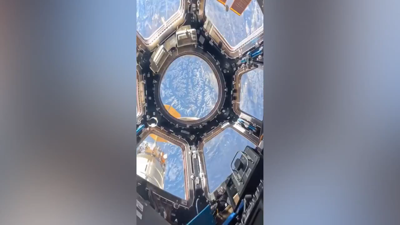astronautka nasa predstavila vnutro iss pohlad na zem je ohromujuci na zaver pridala netradicny bonus