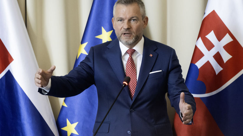 Pellegrini vyzve opoziciu aj koaliciu aby sa zaviazali na dokoncenie vystavby nemocnic Podla SNS nesie najvacsiu zodpovednost za stav slovenskeho zdravotnictva