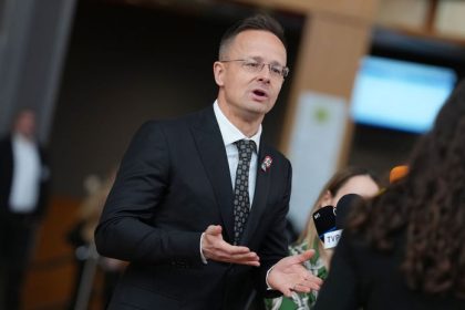 Szijjarto sa ostro pustil do Pavla Sam vehementne obhajoval komunisticky rezim