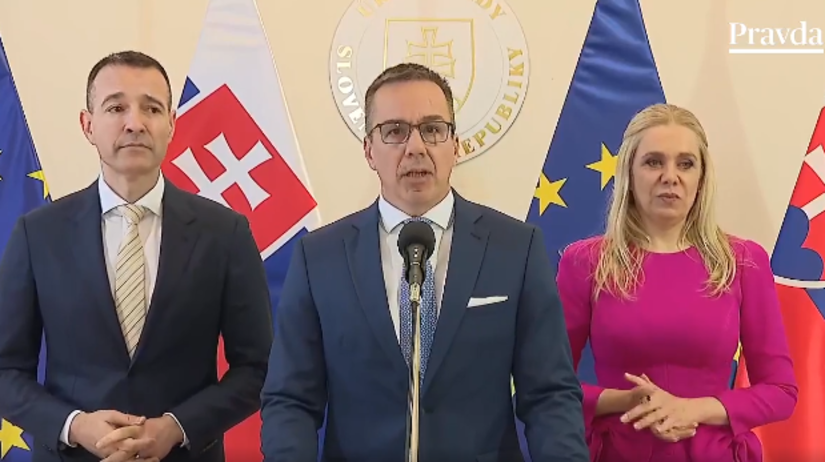Dusna atmosfera nici hospodarsky rast Nech sa opozicia pozrie do zrkadla