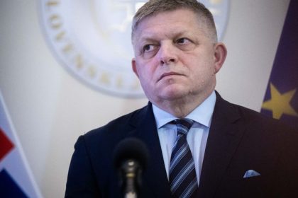Fico je velmi znepokojeny ruskymi utokmi blizko hranic vychova noveho atentatnika pokracuje uviedol pri vyrociju