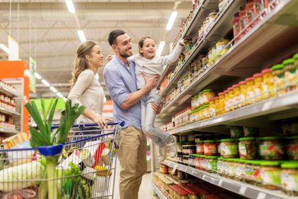 Mozno ju mate v chladnicke Velky retazec na Slovensku stahuje z predaja oblubenu zeleninu Naslo sa v nej cudzie telo