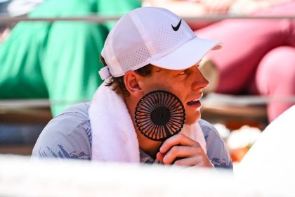 Nadherne Sinner vypadol z Roland Garros