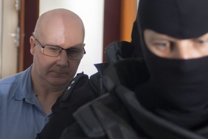 Andrusk po vpovedi o Gaparovi zneistel Kto rozhodol i dostane kuklu