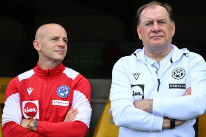 Chvalabohu povzdychol si Weiss po gole oblubenca tribun priznal z coho bol nestastny tak skoro predsa nemoze dostat zltu kartu