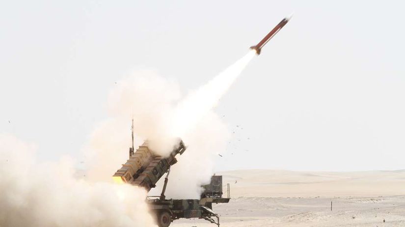 Iran zasadil tvrdsie udery nez priznal Washington satelity odhalili skody na americkych zakladniach