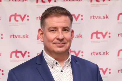 Mafia mu poslala desivy odkaz a zasiahla aj jeho sukromie Znamy slovensky moderator priznal preco sa obaval o svojich blizkych