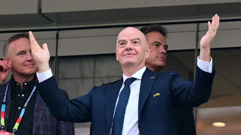 Navrat Ruska otvaraci zapas Palestiny s Izraelom Prezident FIFA chce turnaj pre vsetky krajiny sveta