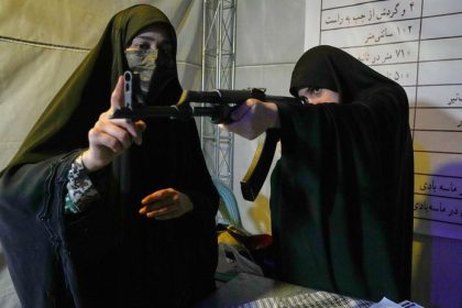 ONLINE Vojna je nevyhnutna Iran odmieta pozadavky USA a odkazuje Nikdy sa nevzdame
