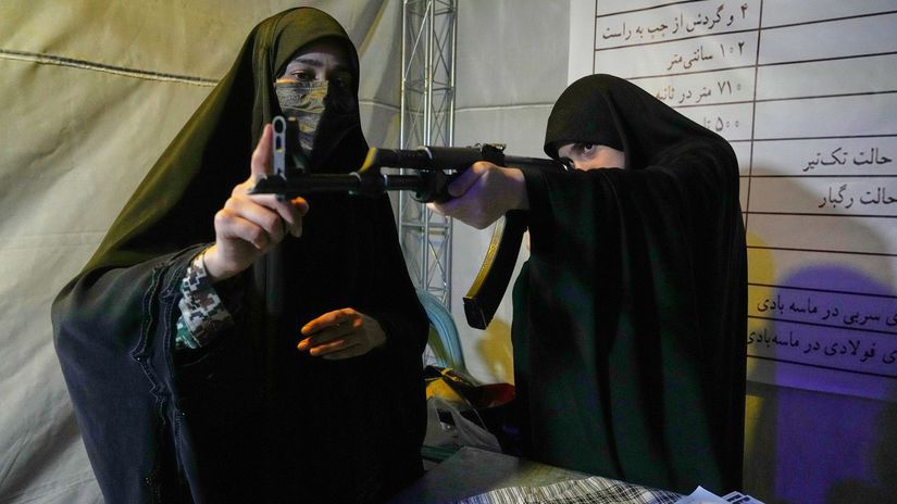 ONLINE Vojna je nevyhnutna Iran odmieta pozadavky USA a odkazuje Nikdy sa nevzdame