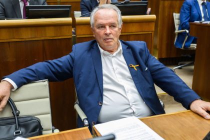 Pellegrini zrusil slavnostne menovanie Radacovskeho Korcok Existuju iba dve realne vysvetlenia