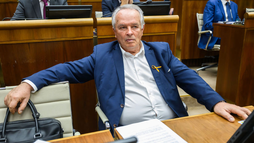 Pellegrini zrusil slavnostne menovanie Radacovskeho Korcok Existuju iba dve realne vysvetlenia