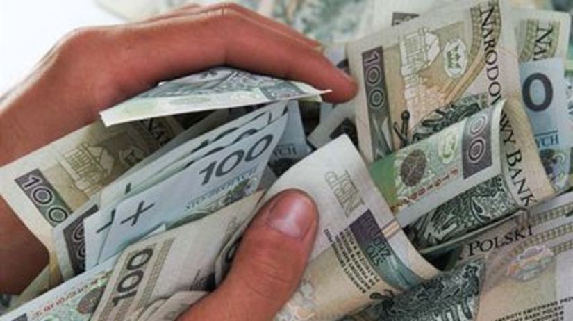 Pred desiatimi rokmi mali Poliaci minimalnu mzdu 412 eur teraz je to 1132 eur
