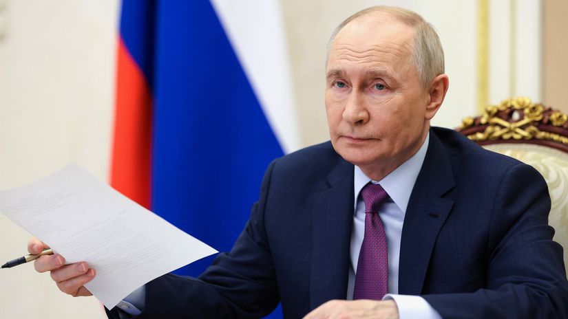 Putin poziadal o pomoc oligarchov Do rozpoctu prislo 130 krat viac penazi nez Moskva planovala