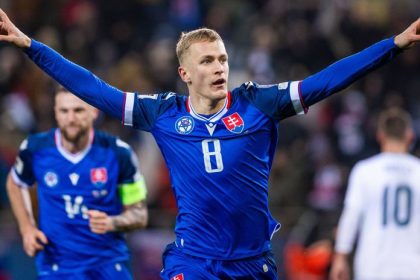 Stroj na goly Utocnika Bobceka chcu styri kluby Osem milionov ponuka tim kde hralo osem Slovakov