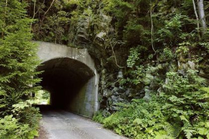 Tunel ktory nema obdobu v strednej Evrope Vzacna pamiatka z roku 1928 pritahuje tisice turistov