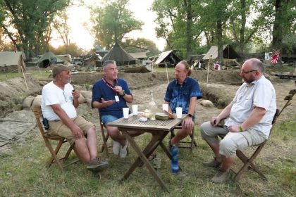 Uspech slovenskej rychlej divizie na vychodnom fronte general Turanec namiesto tankov stav na auta disciplinu a tempo ktorym prekvapil Sovietov aj Wehrmacht