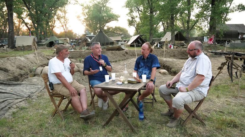Uspech slovenskej rychlej divizie na vychodnom fronte general Turanec namiesto tankov stav na auta disciplinu a tempo ktorym prekvapil Sovietov aj Wehrmacht