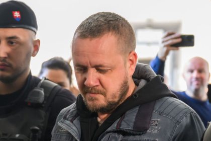 Utajovane informacie zaslane postou pre curillovcov Policia reaguje no pochybnosti o informaciach od Zilinku pretrvavaju