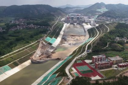 VIDEO Cina dokonila obrovsky kanal Ako prvy spoji vnutrozemie s morom lode usetria 560 km TOP5 projektov
