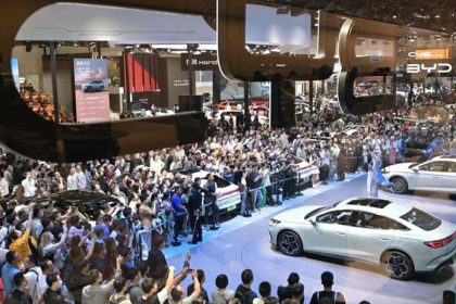 VIDEO Navstivte autosalon v Pekingu s nami