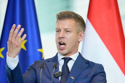 v Madarsku pada dalsia basta Orbanovej ery Magyar sa pustil do verejnopravnych medi