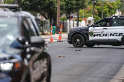 Agent ICE smrtene postrelil muza z Mexika podla ministerstva islo o sebaobranu Svet Spravy
