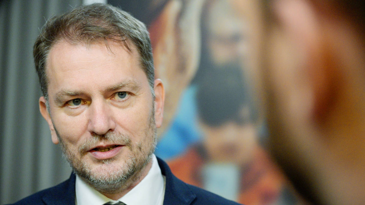 Dvesto eur za odpoved potom vysmech na internete politolog ostro o matovicovej kampani volicom zavesili na krk terce