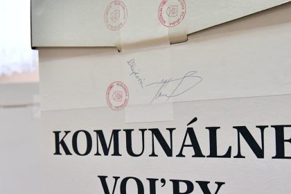 Kto sa stane predsedom Zilinskeho kraja Prieskum SANEP upozornuje na vyrovnany suboj lidrov