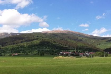 Na Kralovej holi zasiahlo blesk trojicu ceskych turistiek zachranari zachraneli aj muza vo vyklope