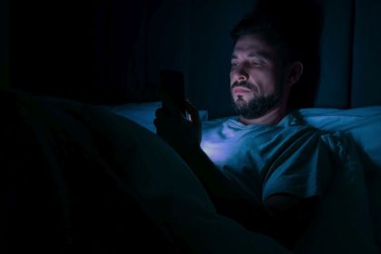Ste denne online hodiny Telefonne telo odhaluje co s nami robia smartfony tieto signaly neprehliadajte