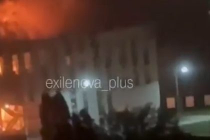 Dva tvrde utoky za jedinu noc ukrajinske drony zasiahli univerzitu aj obrovsky sklad