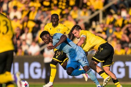 Koho zase kupil Kmotrik Stacilo 28 minut a z neznmeho Camaru sa stal hrdina Europske pohare Futbal Sportweb