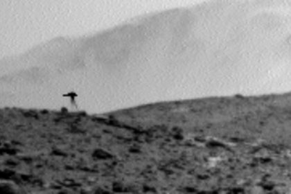 NASA zachytila na Marse niecot co tam o par sekund skor nebolo Internet sa zaoberaz zahadnou meduzou na tenkych nohach