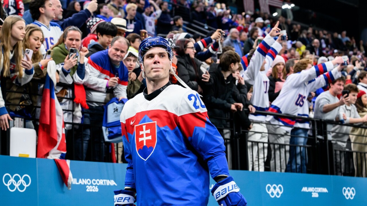 Nikto sa nezaujima o peniaze chceme prstene Slafkovsky pri otazke na telo exceloval Ostatne Hokej Sportweb