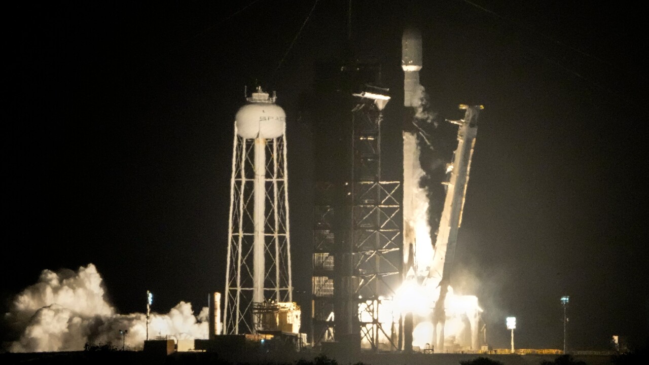Odbornik o naraze rakety Nikto to neplanoval Ak chceme ist na Mars najprv sa musime naucit zit na Mesiaci rozhovor
