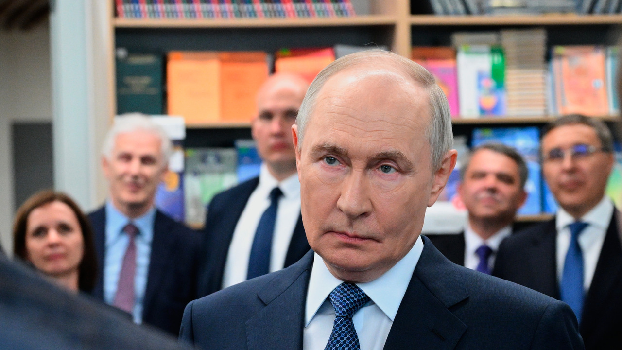Putinova navsteva priniesla uzaveri aj prekazky Miestni si robili zrty z opravenych ciest aj cien benzinu