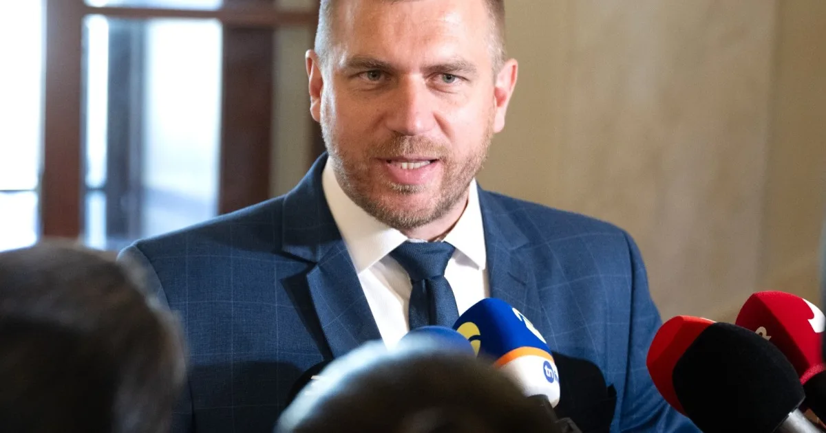 Kuffa rešpektuje Pellegriniho rozhodnutie, zmluvám z čias Tarabu nerozumie