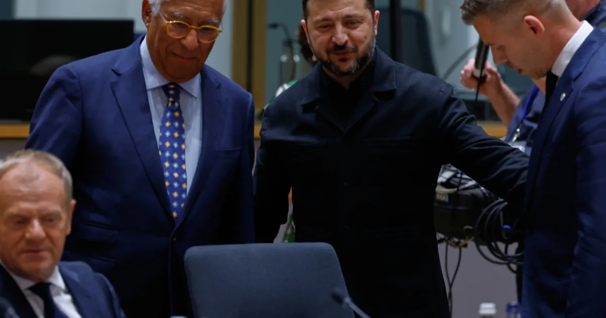 Maďarsko a Zelenskyj sa prvýkrát oficiálne stretnú. Ukrajina schválila zákon o ceste do EÚ
