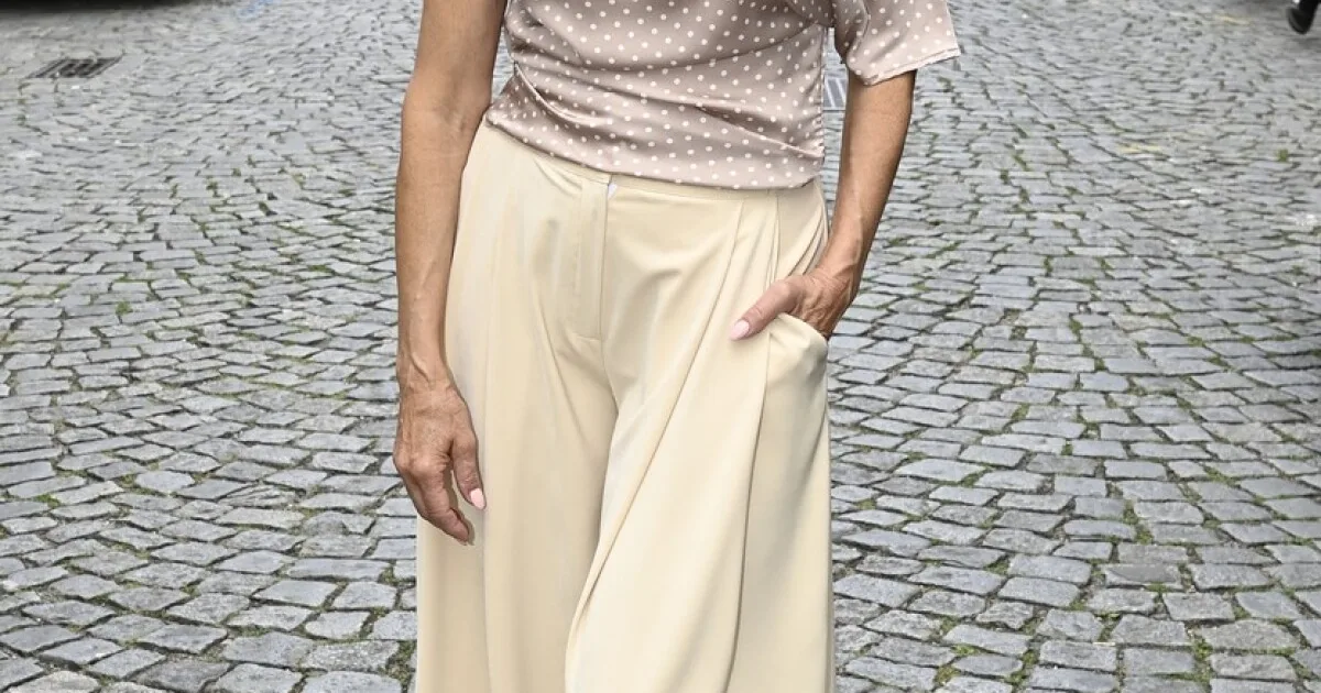 Naozaj má 65 rokov? Veronika Žilková ukázala odvážny záber v čipke a podprsenke