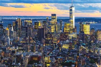 New York nechal za sebou, teraz prekoná Dubaj o 172 metrov. Rekordný mrakodrap rastie