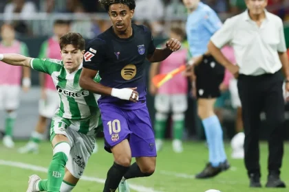 Nezastaviteľná Barcelona, famózny Yamal. Betis Sevilla dostal doma päťku