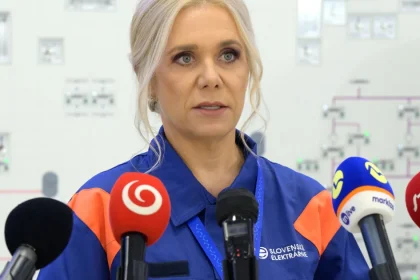 Saková prezradila cenu elektriny na rok 2027, vláda chce vyjednávať