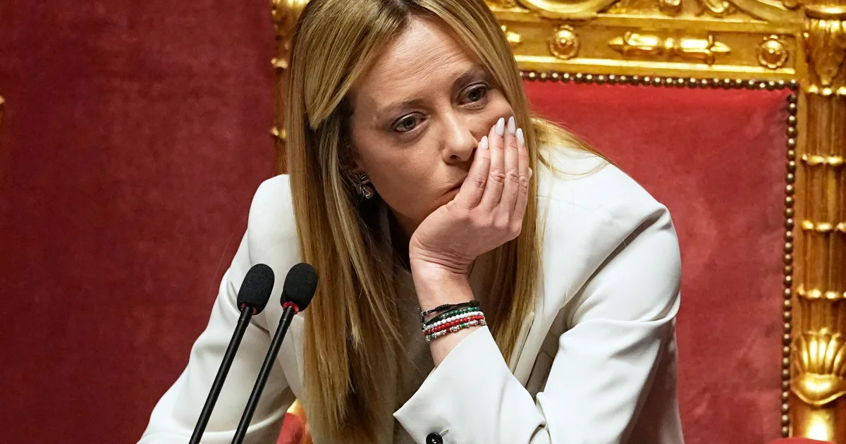 Salvini žiadal ukončiť pomoc Ukrajine, Meloniová ho schladila priamo na zjazde