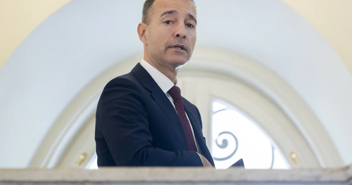 Štát znížil firmám dotácie, rozdiel doplatia samy. Kto získa peniaze na inovácie?