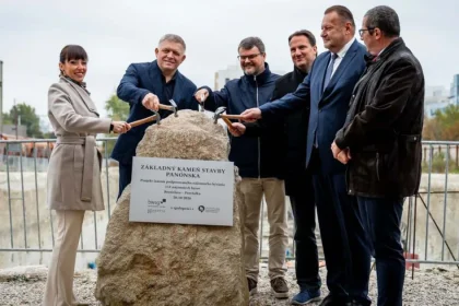 V Petržalke vyrastá 151 nových bytov, nájom za 460 eur môže získať len vybraní ľudia