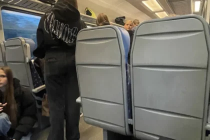 Vlaky z bratislavskej Hlavnej stanice meškajú desiatky minút